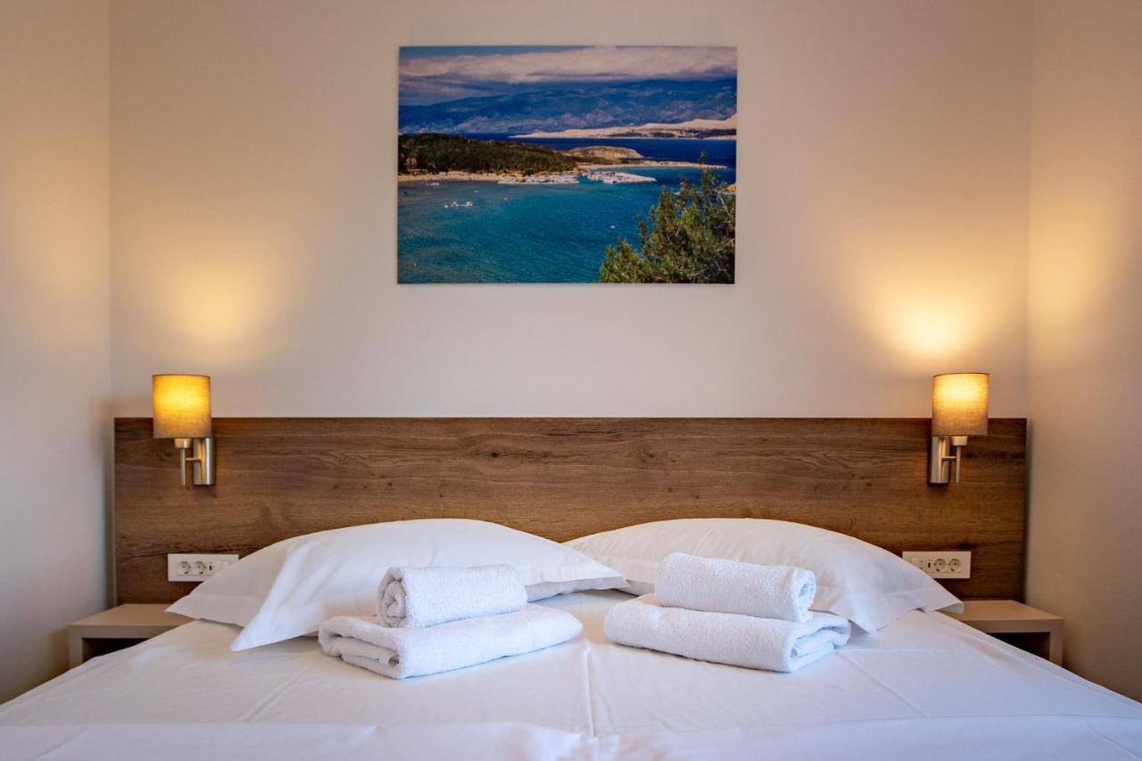 B&M Rab-Lopar Aparthotel Eksteriør bilde