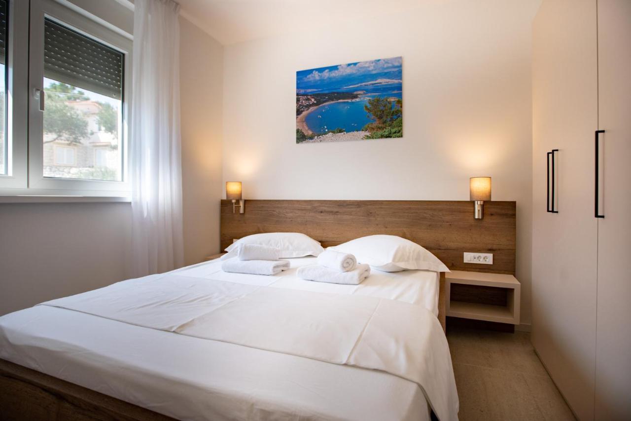 B&M Rab-Lopar Aparthotel Eksteriør bilde